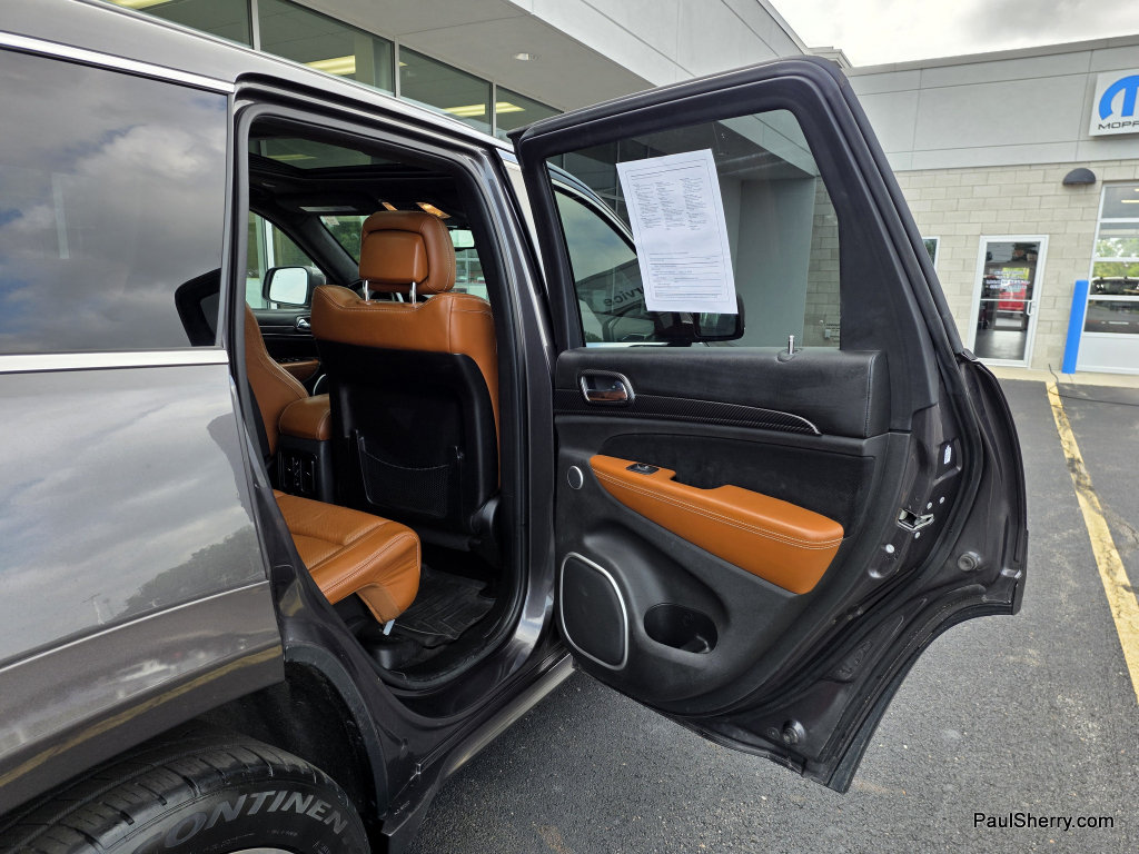 Used 2015 Jeep Grand Cherokee SRT AWD/4WD image 49