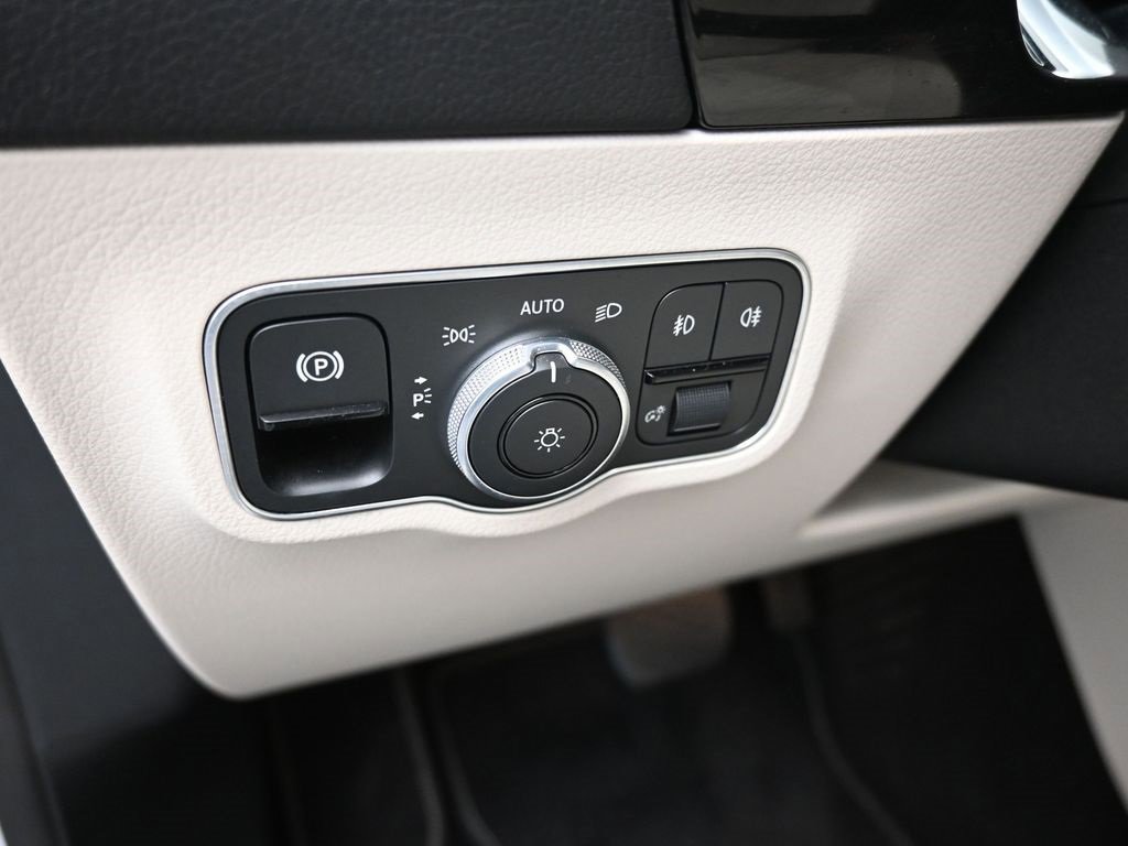 Used 2021 Mercedes-Benz GLA 250 image 13