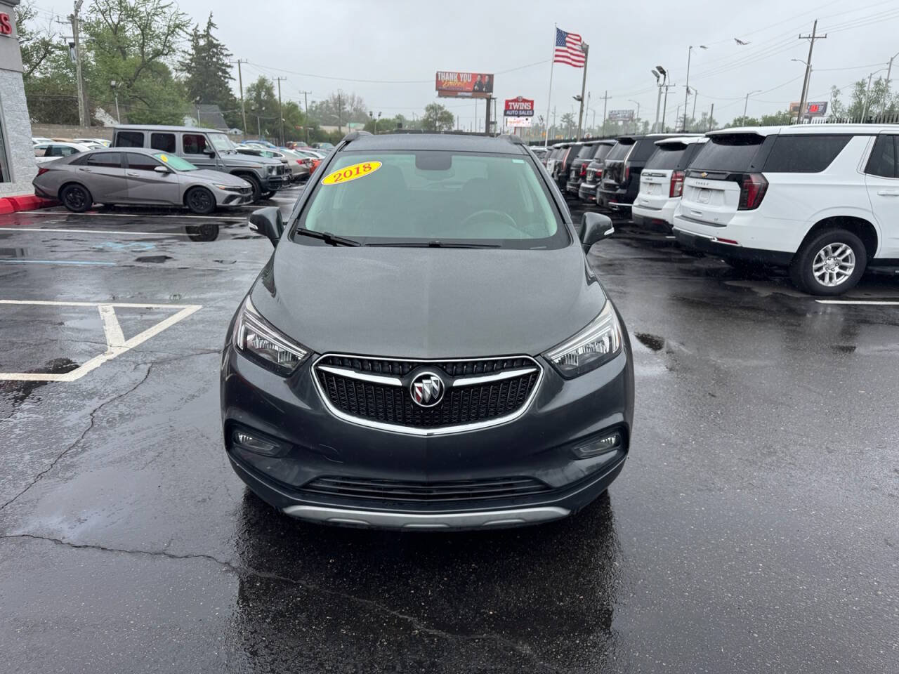 Used 2018 Buick Encore Preferred FWD image 2