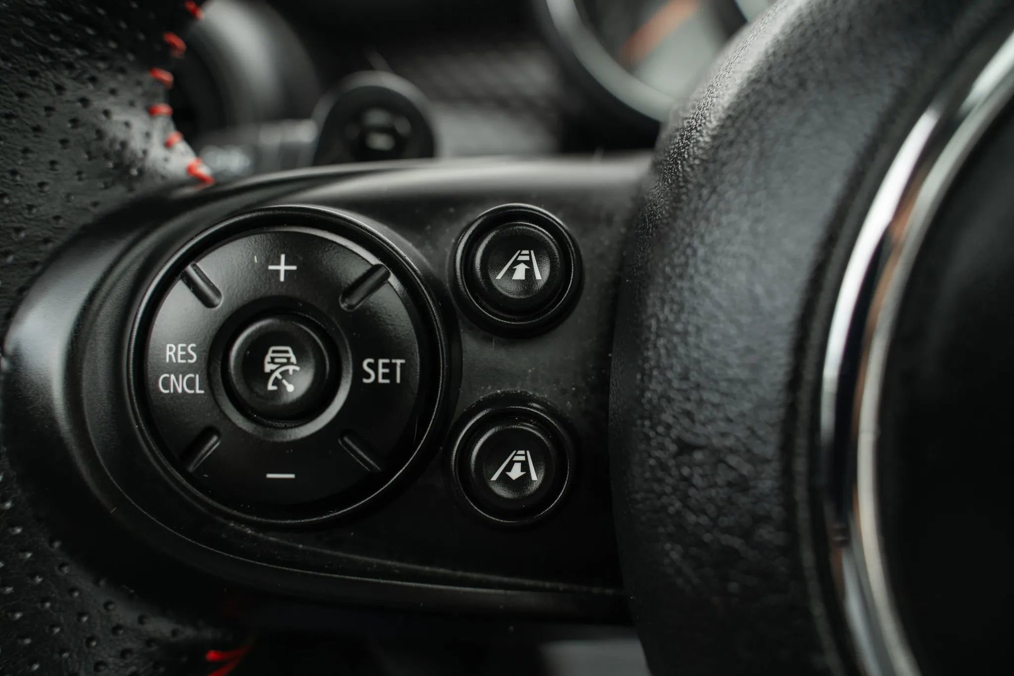 Used 2019 MINI Cooper S FWD image 18