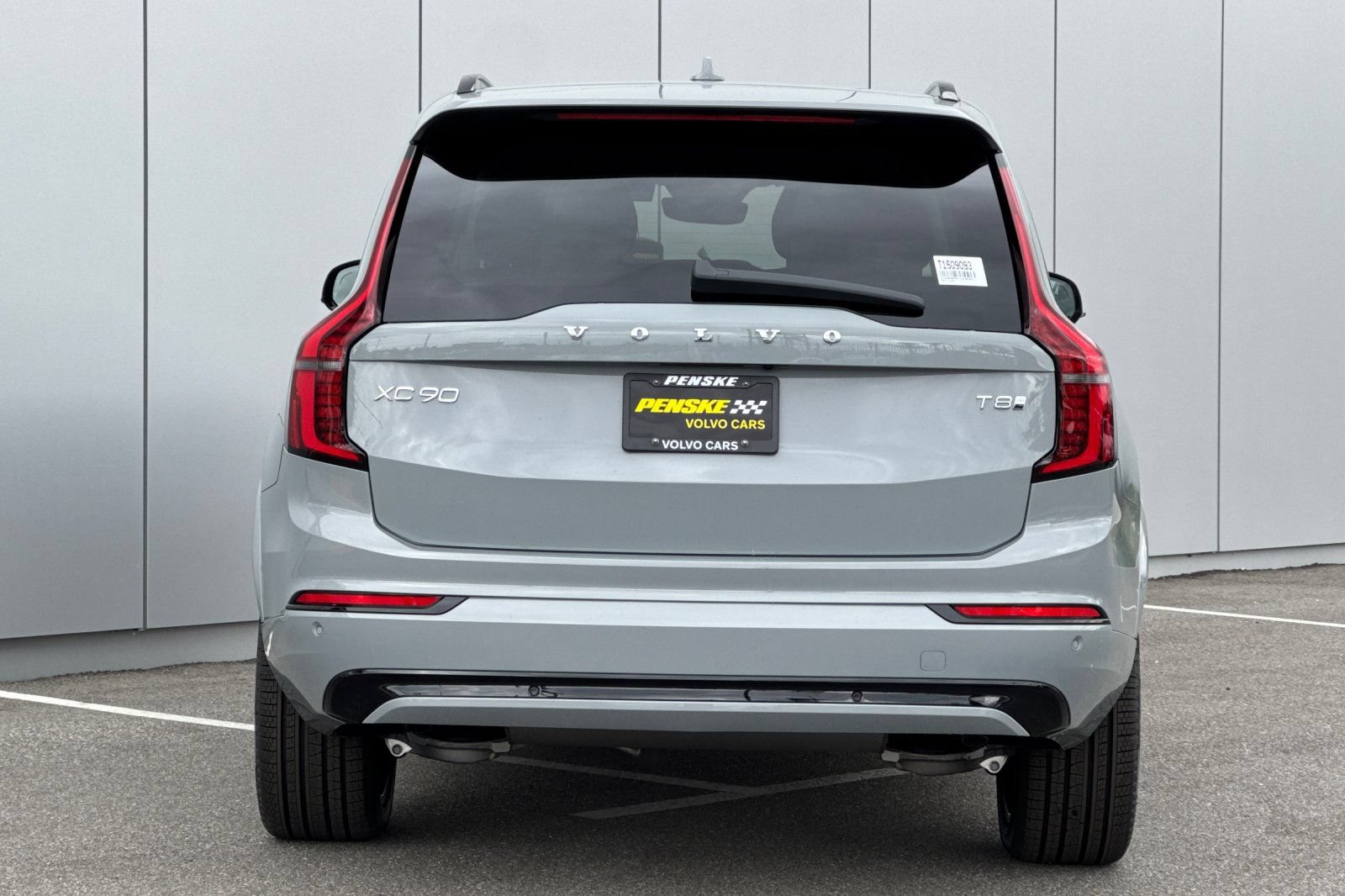 New 2026 Volvo XC90 T8 Ultra w/ Protection Package AWD/4WD image 4