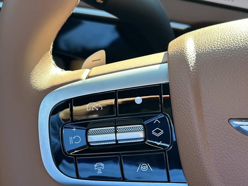 New 2026 Genesis GV70 2.5T Advanced image 31