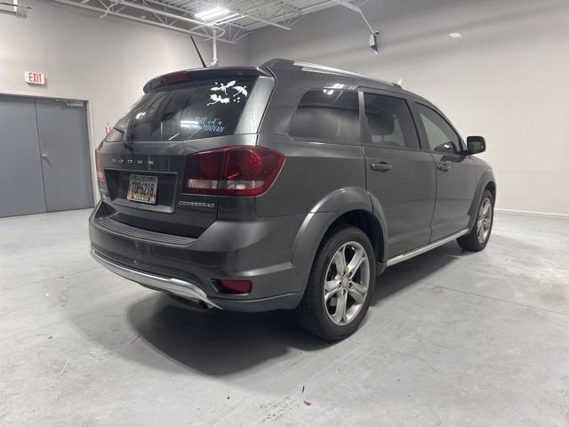 Used 2017 Dodge Journey Crossroad FWD image 5