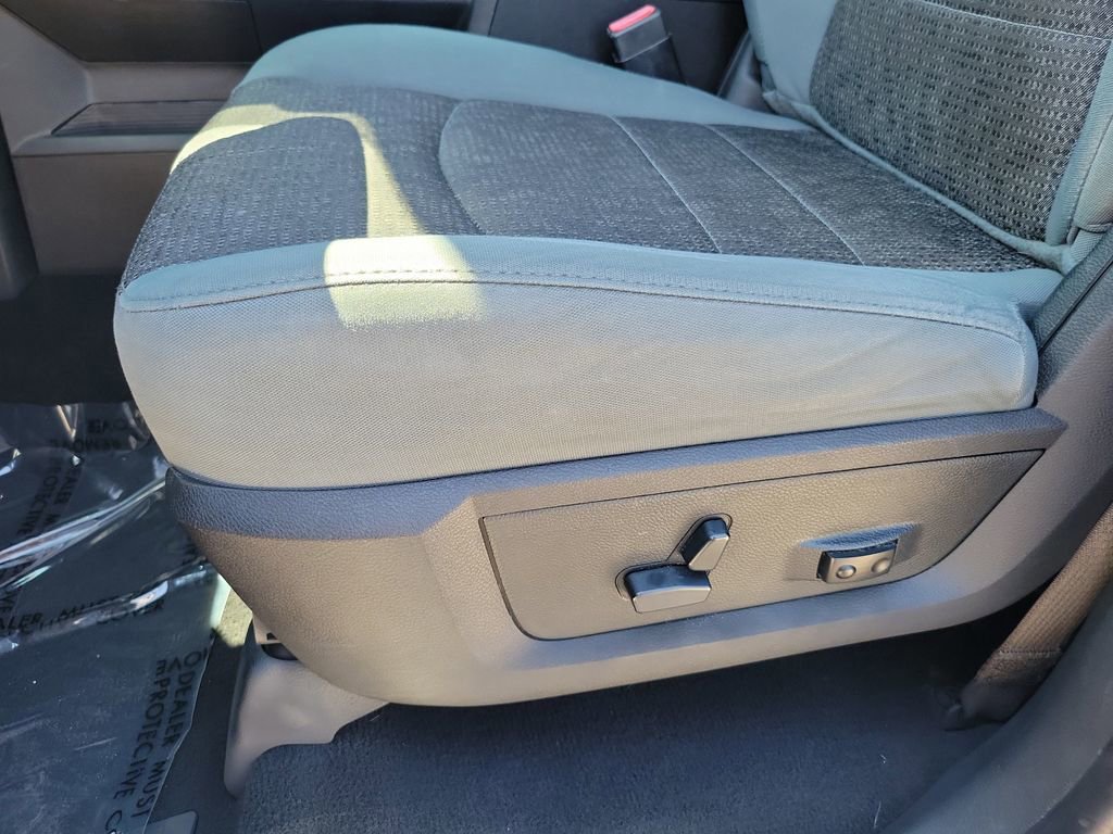Used 2017 RAM 1500 Big Horn RWD image 20