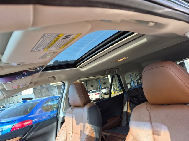 Used 2022 Subaru Outback Touring AWD/4WD image 8