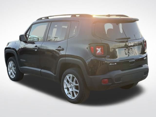 Used 2019 Jeep Renegade Latitude w/ Cold Weather Group image 14