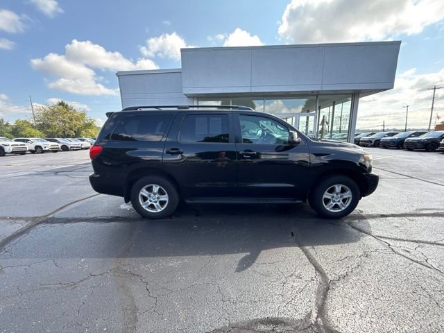 Used 2014 Toyota Sequoia SR5 w/ Premium Package AWD/4WD image 8