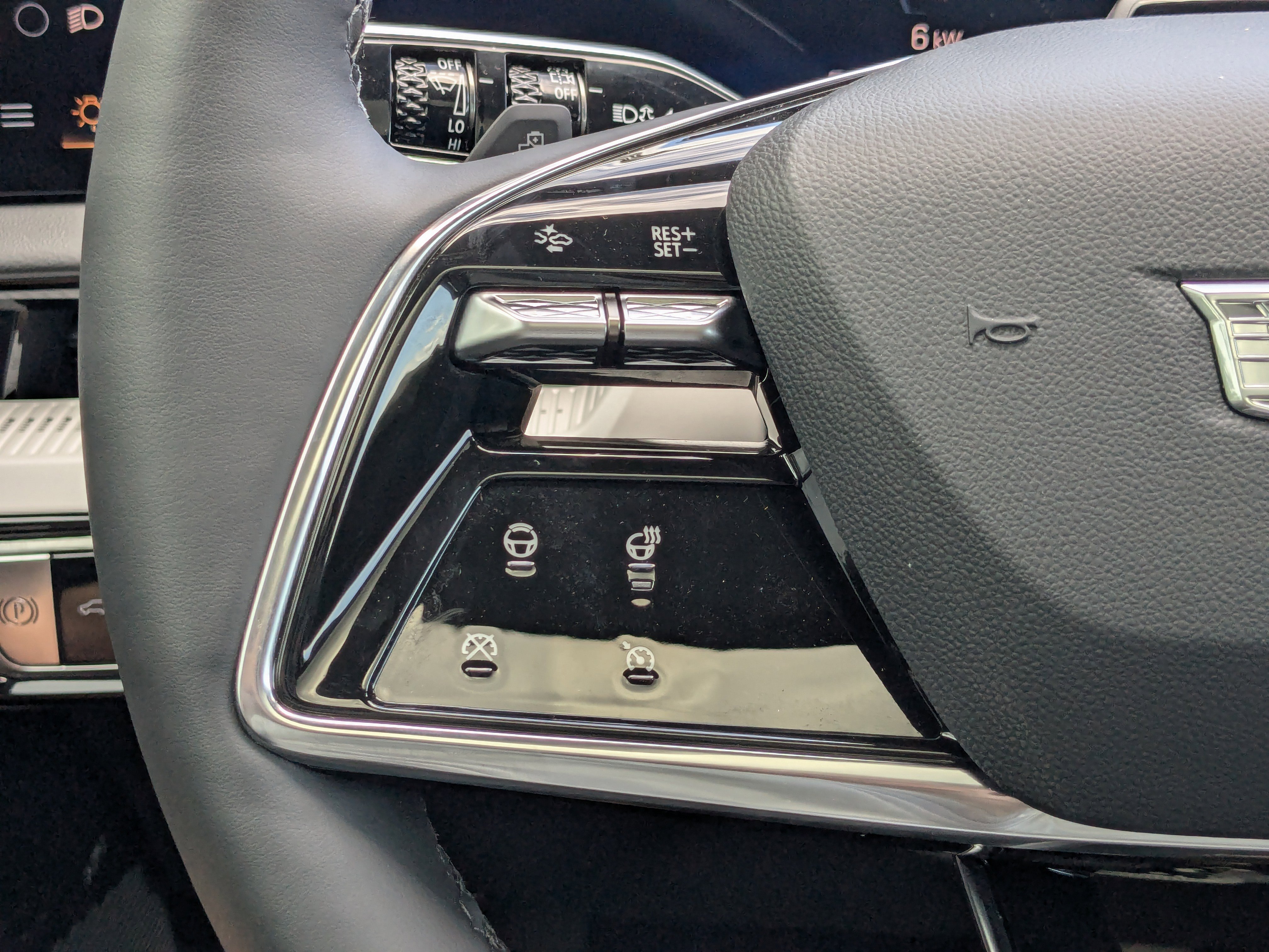 New 2025 Cadillac Optiq Sport 1 image 10