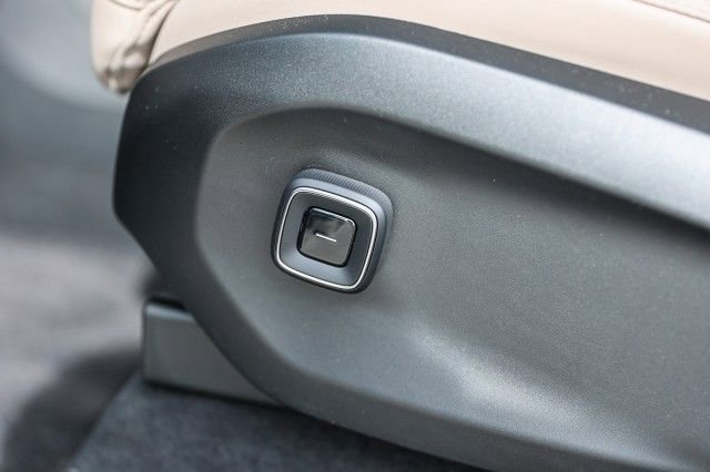 New 2025 Volvo EX90 Plus image 23