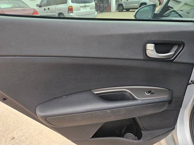 Used 2020 Kia Optima LX FWD image 12