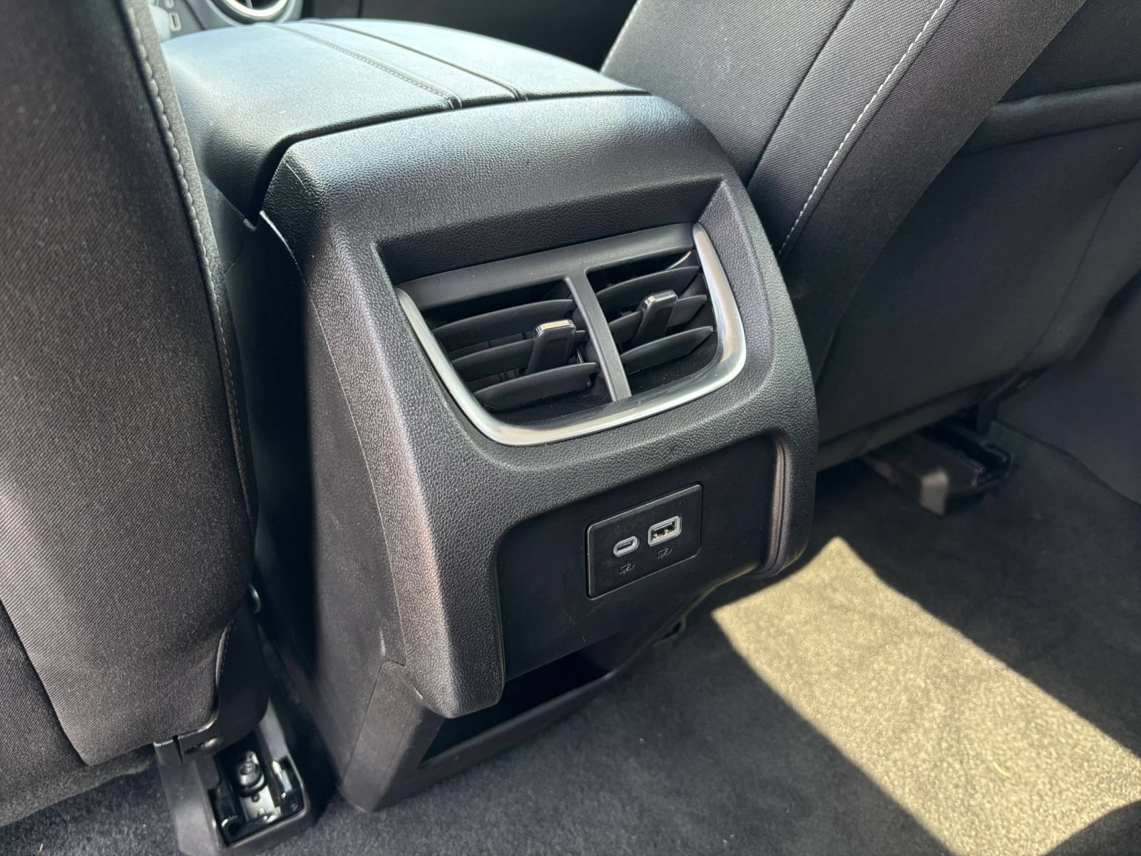 Used 2025 Chevrolet Blazer LT FWD image 24