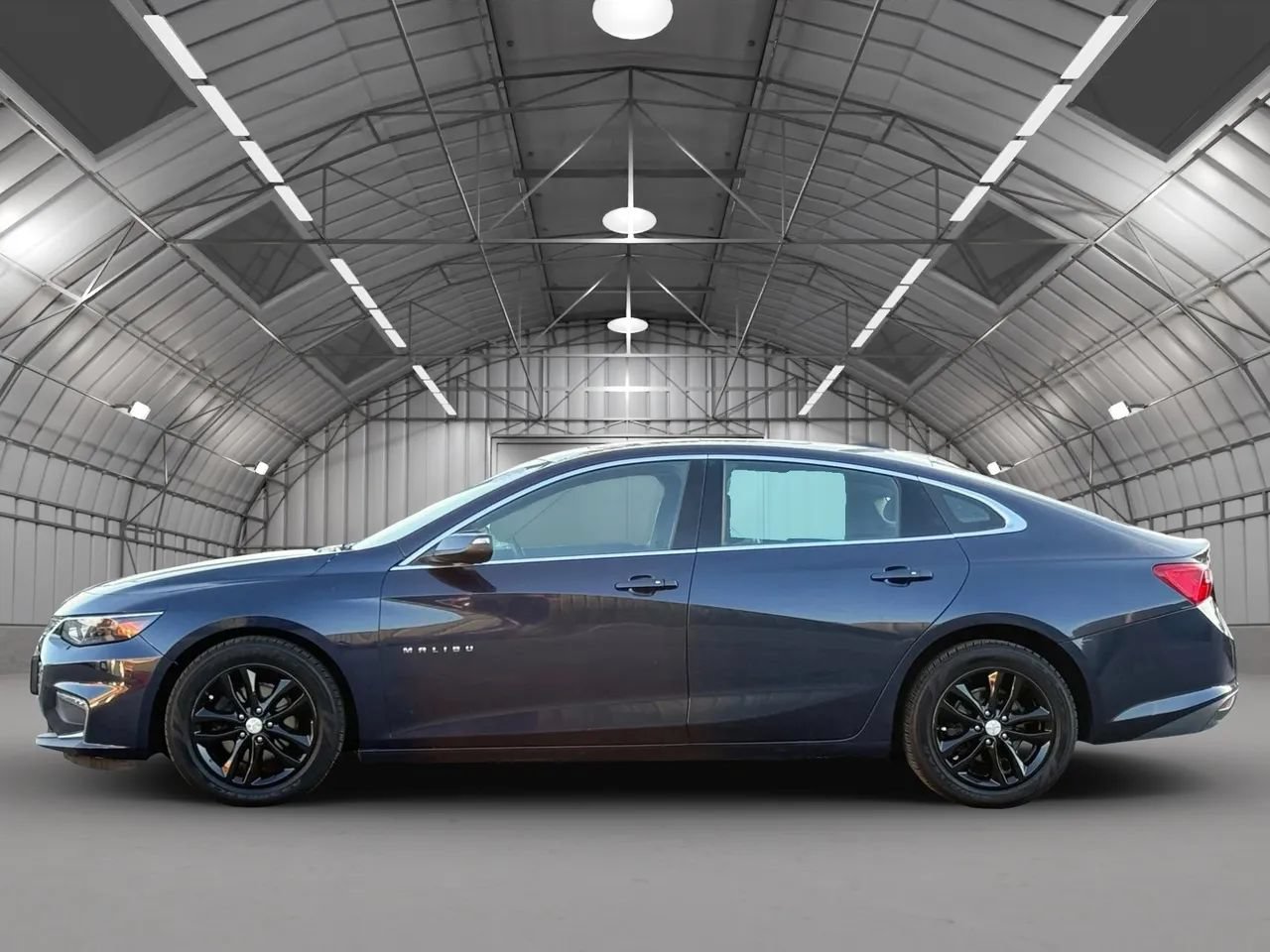 Used 2016 Chevrolet Malibu LT FWD image 4