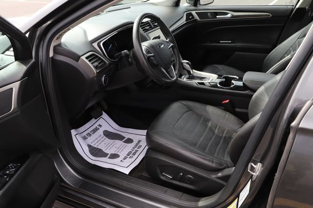 Used 2015 Ford Fusion SE w/ Equipment Group 502A FWD image 11
