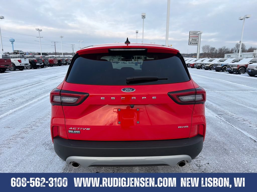 Used 2024 Ford Escape Active w/ Tech Pack #1 AWD/4WD image 4