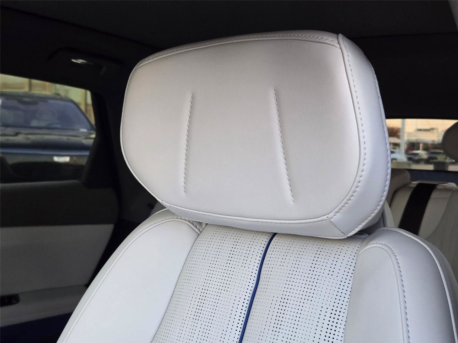 New 2026 Cadillac Optiq Luxury 2 w/ LPO, Floor Liner Package AWD/4WD image 12