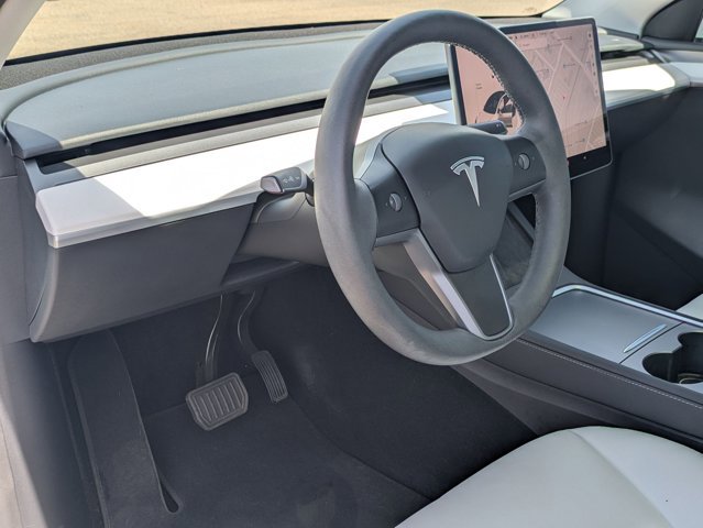 Used 2024 Tesla Model Y Long Range image 10