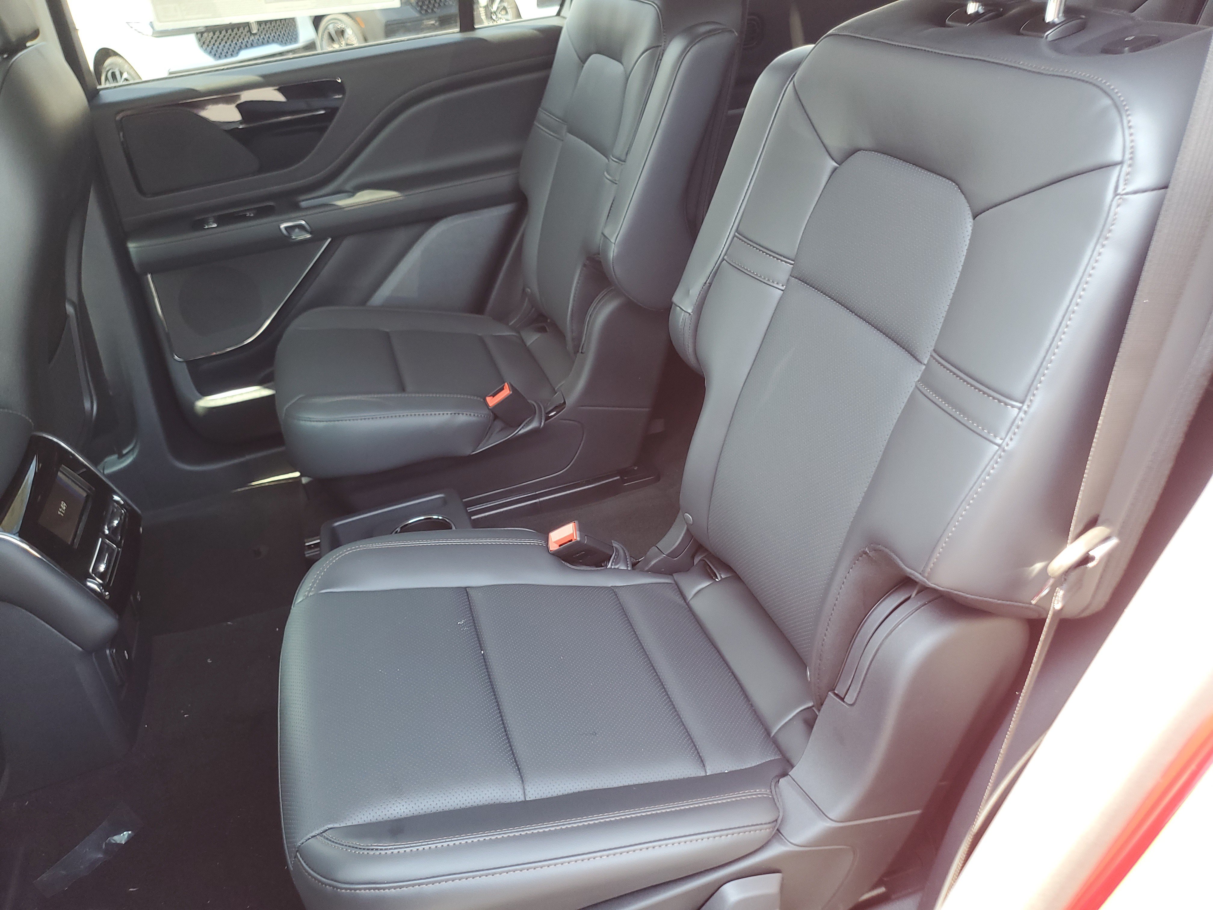New 2026 Lincoln Aviator AWD image 26
