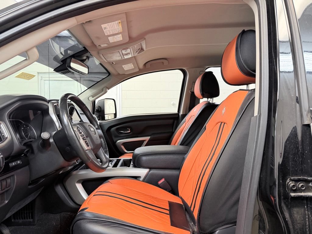 Used 2020 Nissan Titan SV w/ SV Convenience Package AWD/4WD image 14