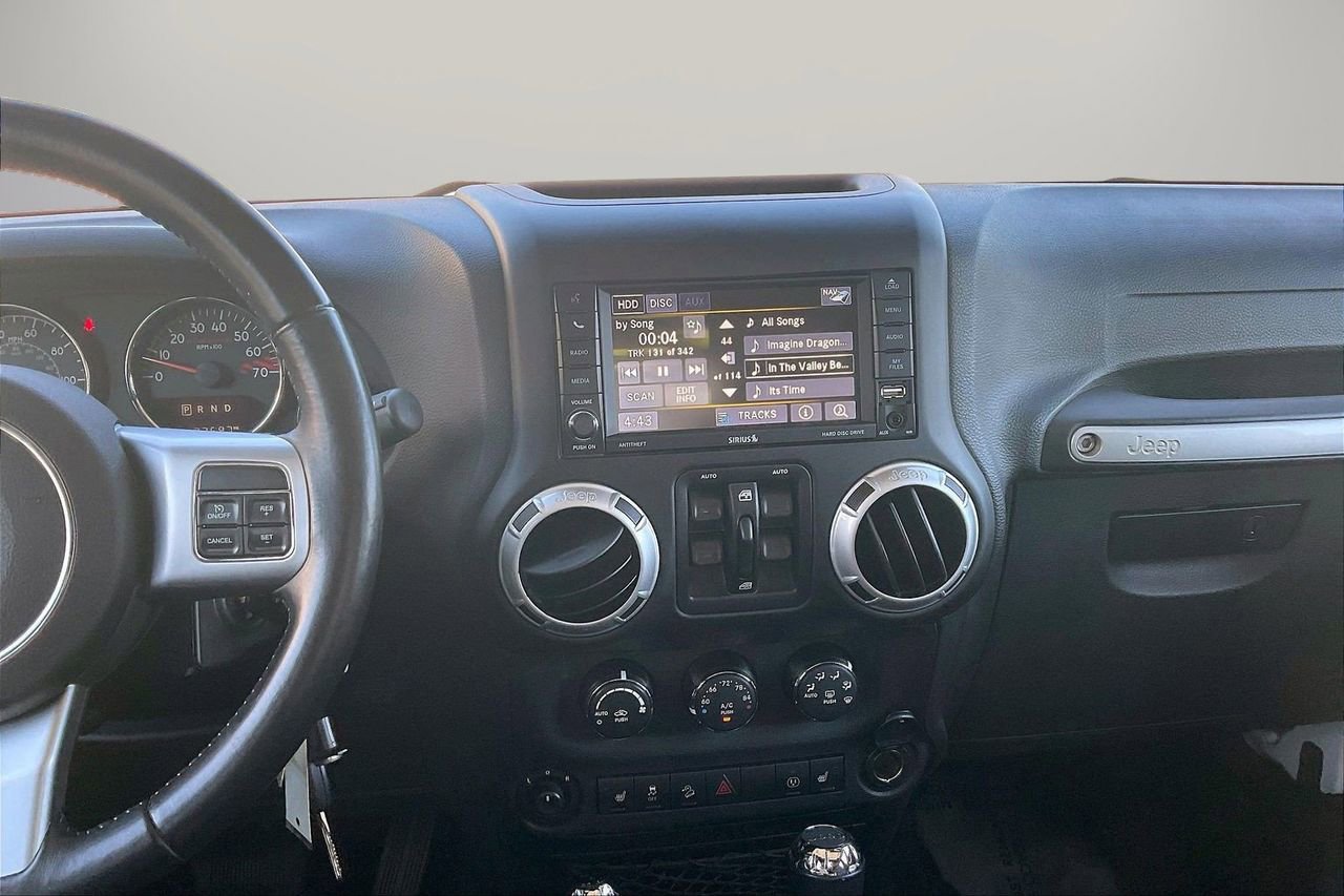 Certified 2017 Jeep Wrangler Unlimited Rubicon image 13