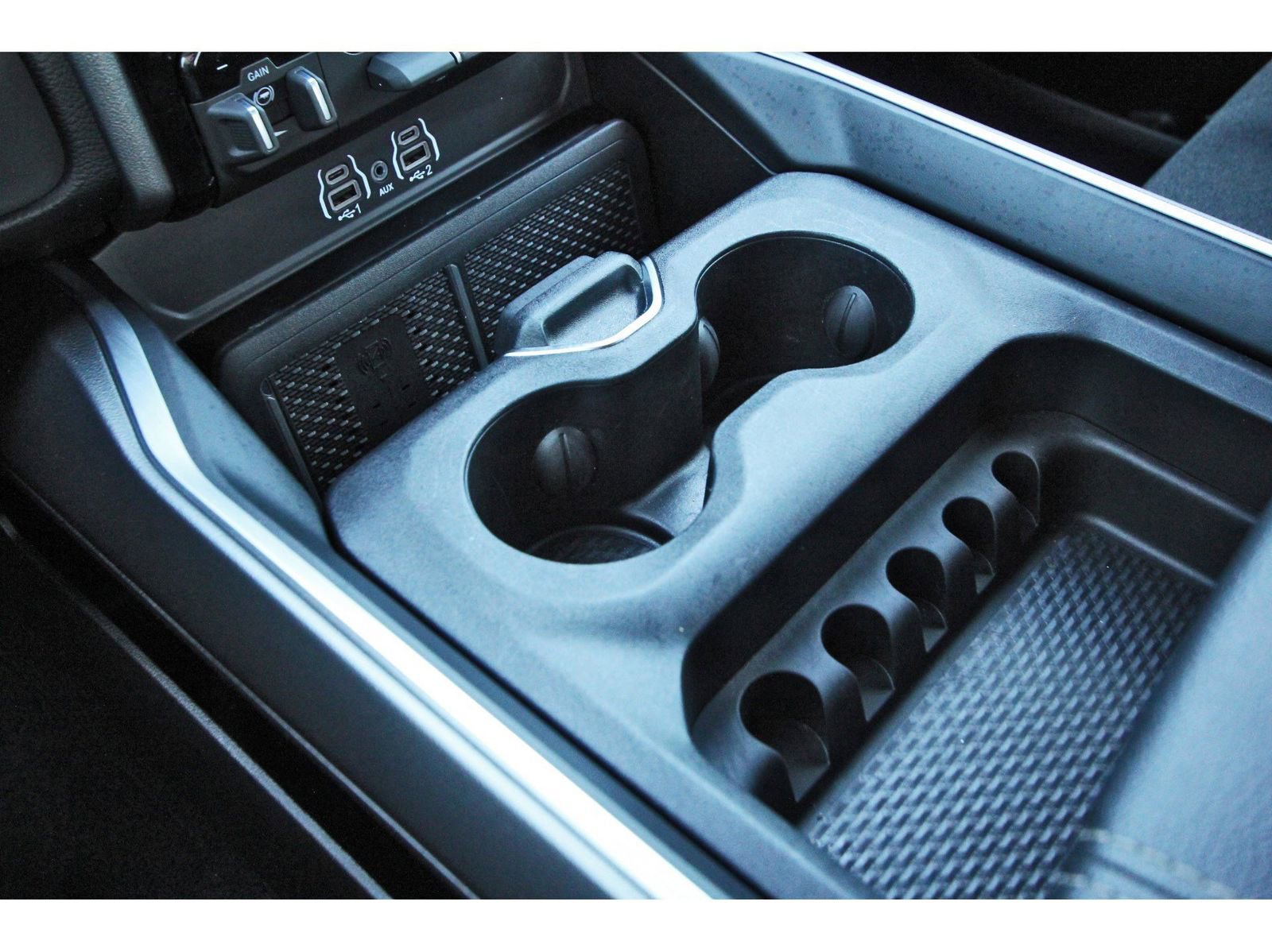 Used 2025 RAM 1500 Lone Star image 28