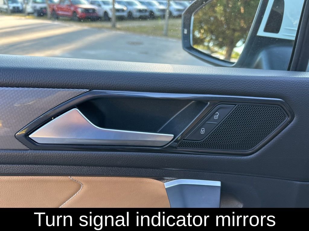 Used 2024 Volkswagen Tiguan SE image 18