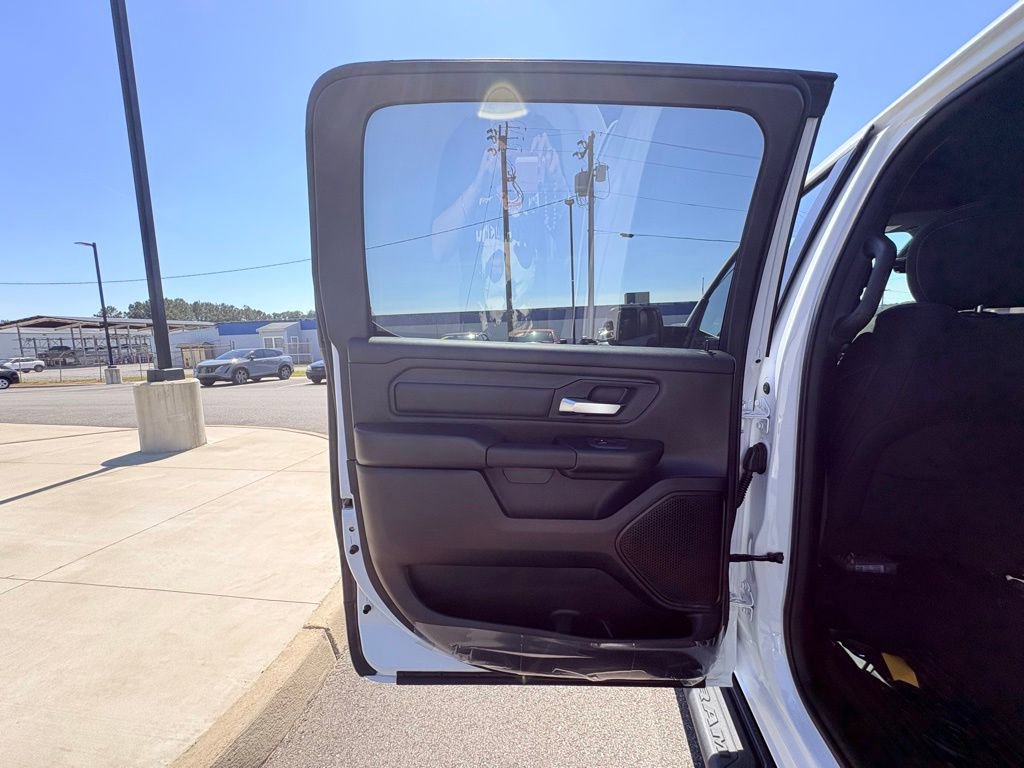New 2026 RAM 1500 Express AWD/4WD image 28