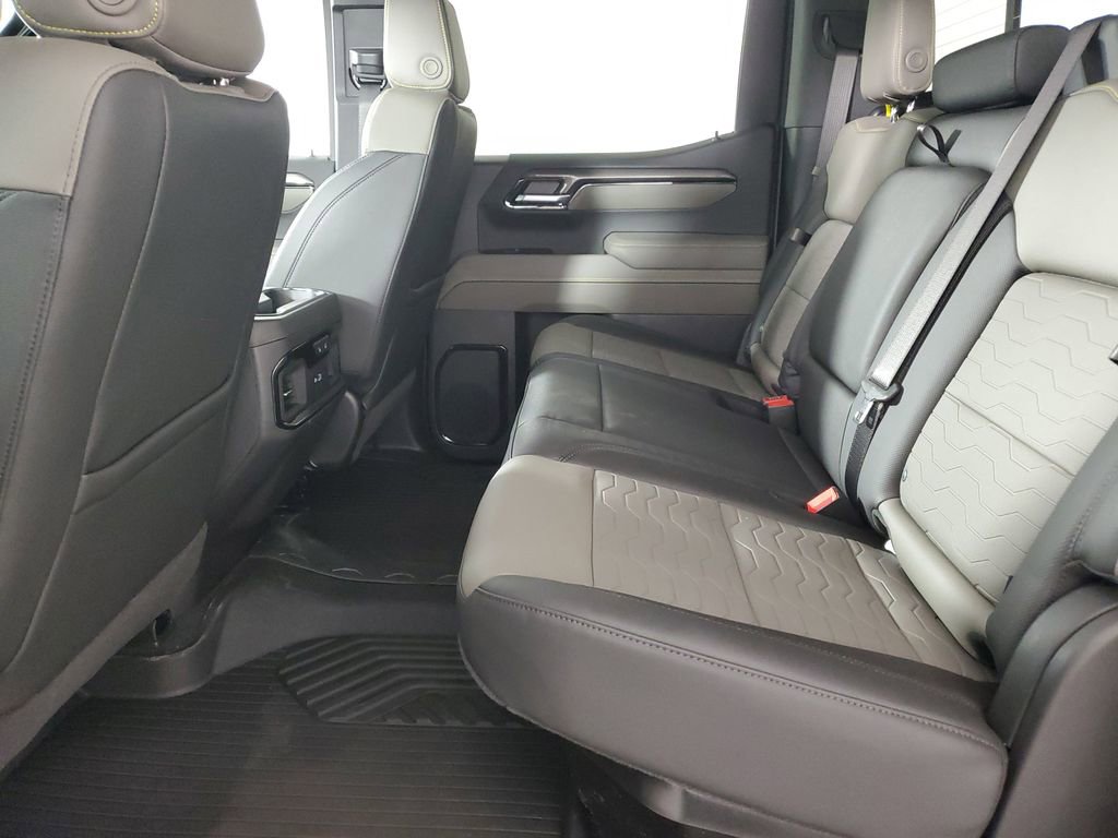 New 2026 Chevrolet Silverado 1500 ZR2 AWD/4WD image 13