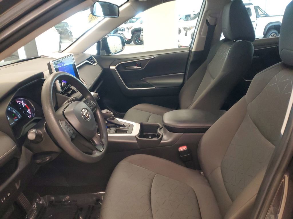 Used 2023 Toyota RAV4 XLE image 14