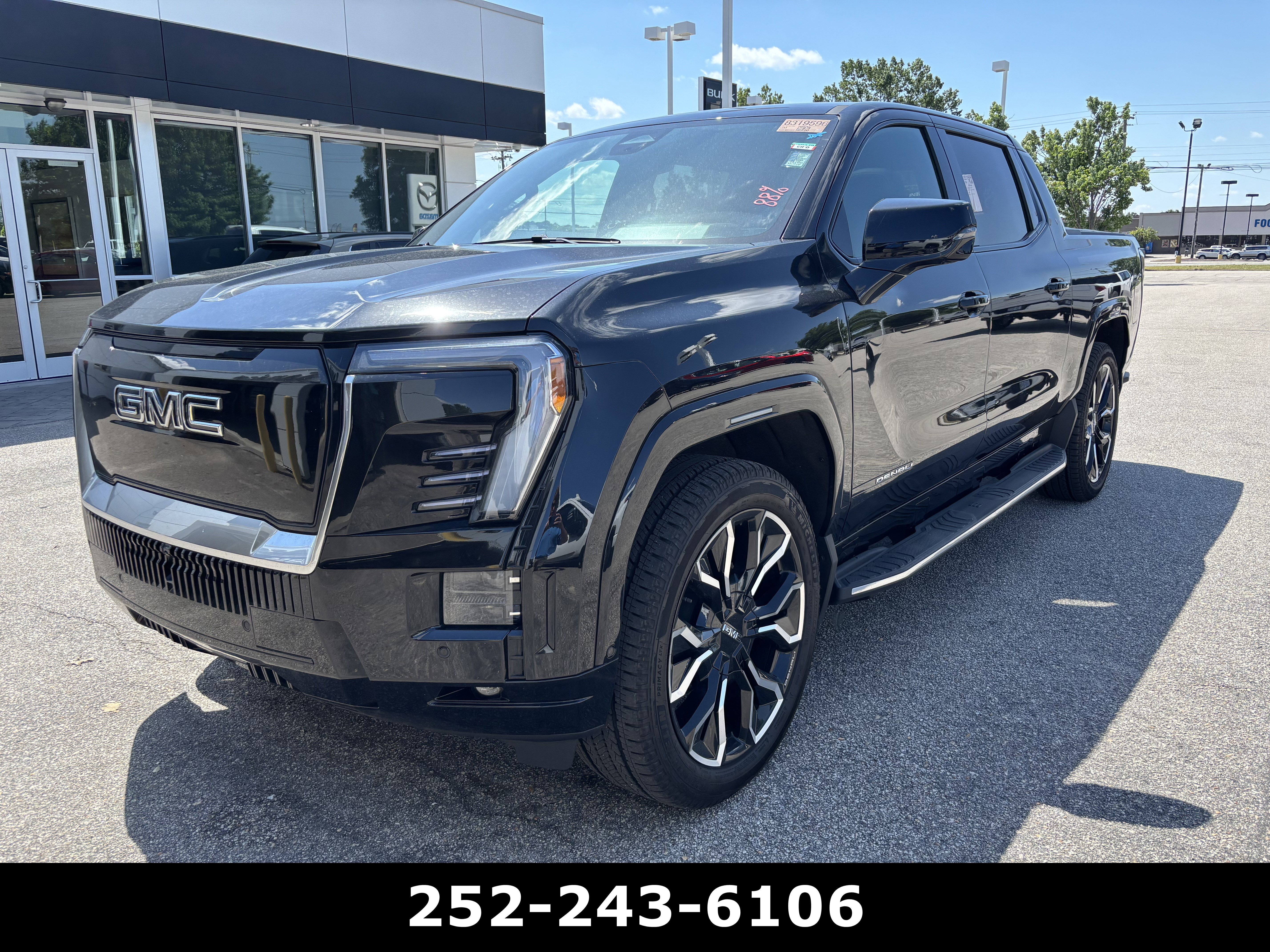 Used 2025 GMC Sierra EV Denali AWD/4WD image 3