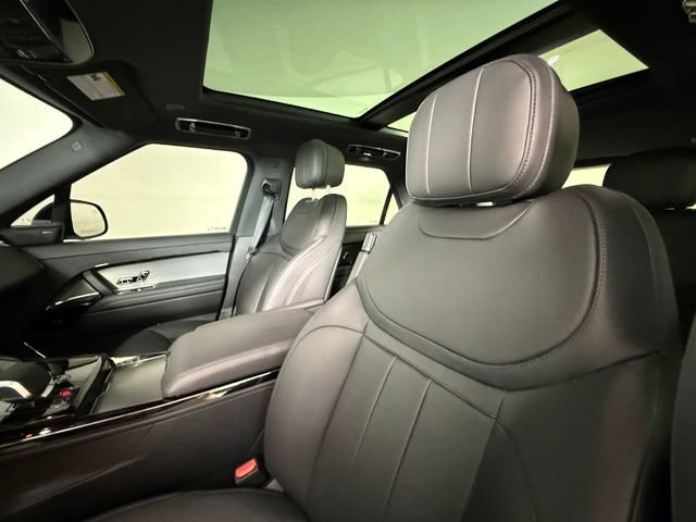 Used 2026 Land Rover Range Rover Sport SE AWD/4WD image 5