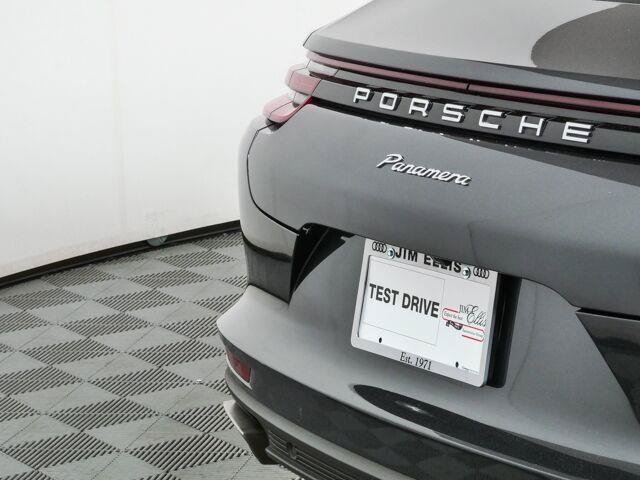 Used 2019 Porsche Panamera 4 AWD/4WD image 40