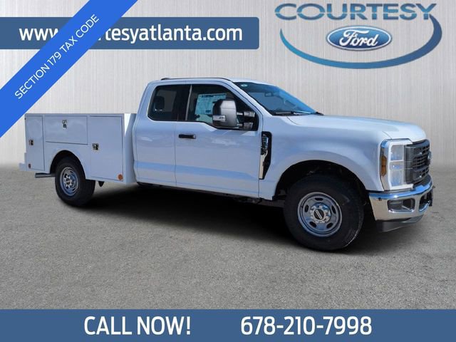 New 2026 Ford F250 XL w/ XL Chrome Package