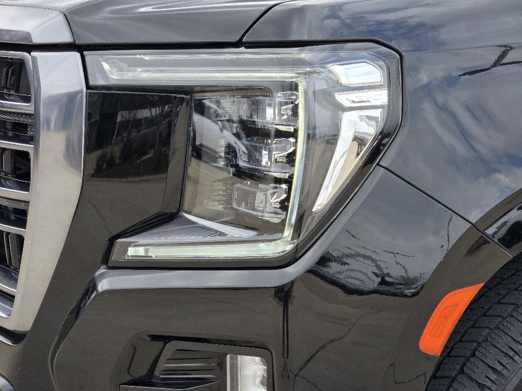 Used 2023 GMC Yukon AT4 w/ AT4 Premium Plus Package image 15