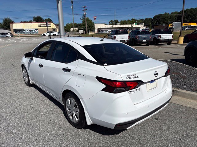 Used 2021 Nissan Versa S FWD image 4