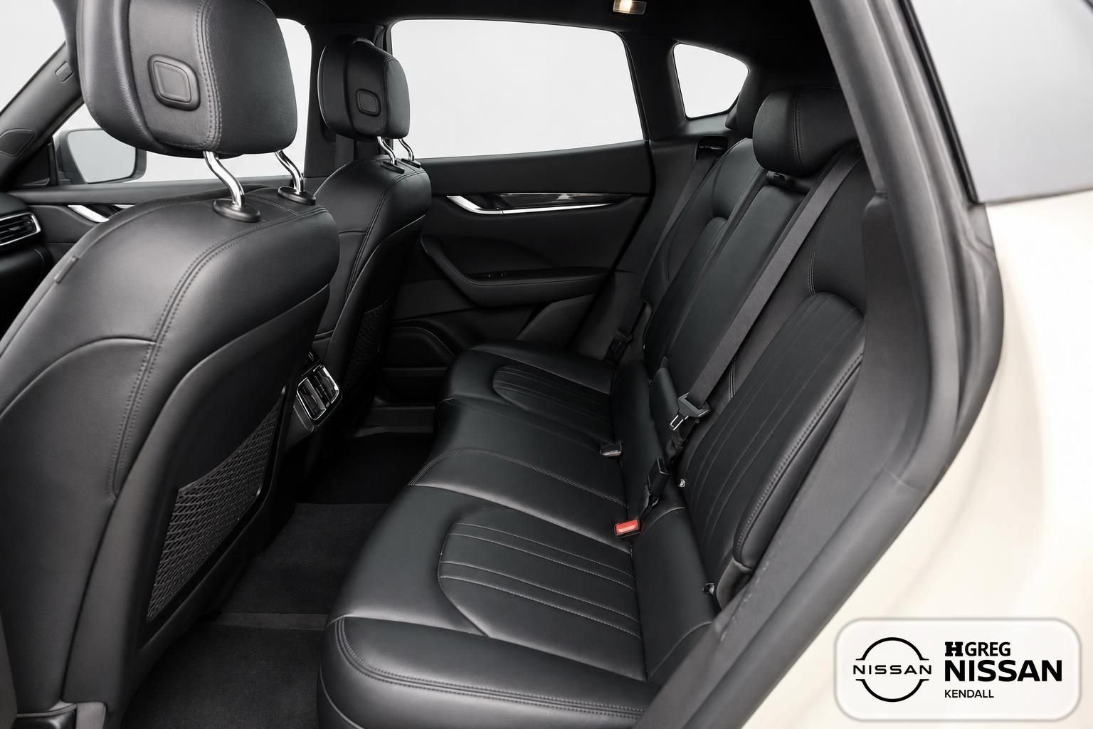 Used 2022 Maserati Levante GT AWD/4WD image 11