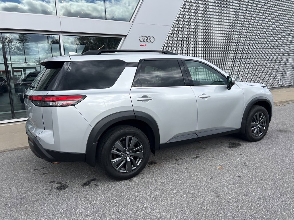Used 2022 Nissan Pathfinder SV image 20
