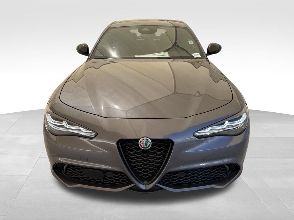 New 2026 Alfa Romeo Giulia w/ Driving Assist Package RWD image 4