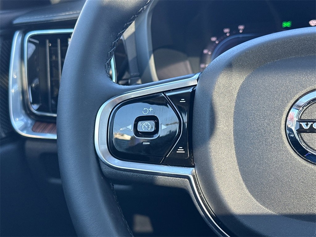 Used 2024 Volvo S60 B5 Ultimate w/ Climate Package image 21