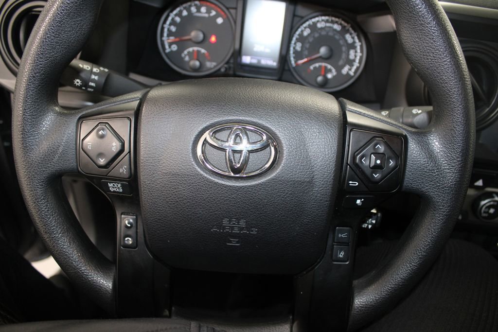 Used 2022 Toyota Tacoma SR image 32