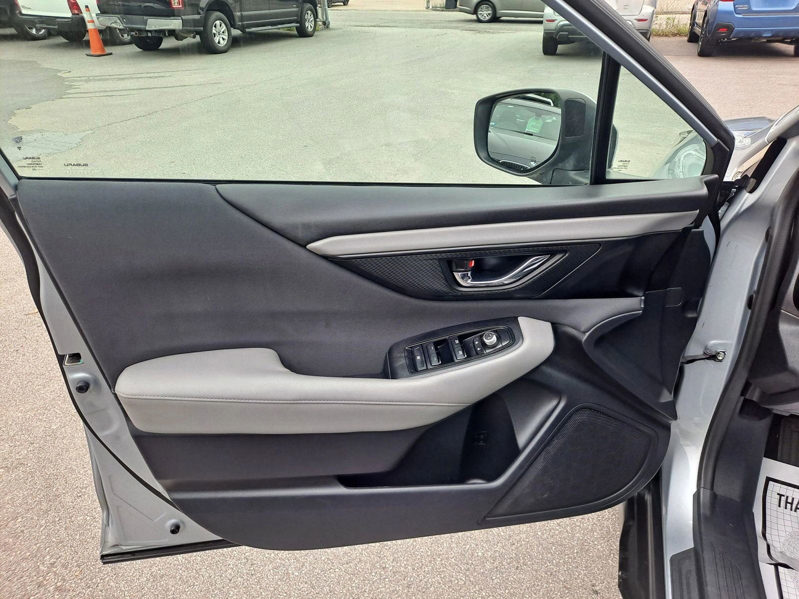 Used 2020 Subaru Outback Premium image 10