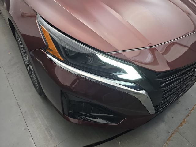 Used 2024 Nissan Altima 2.5 SV image 13