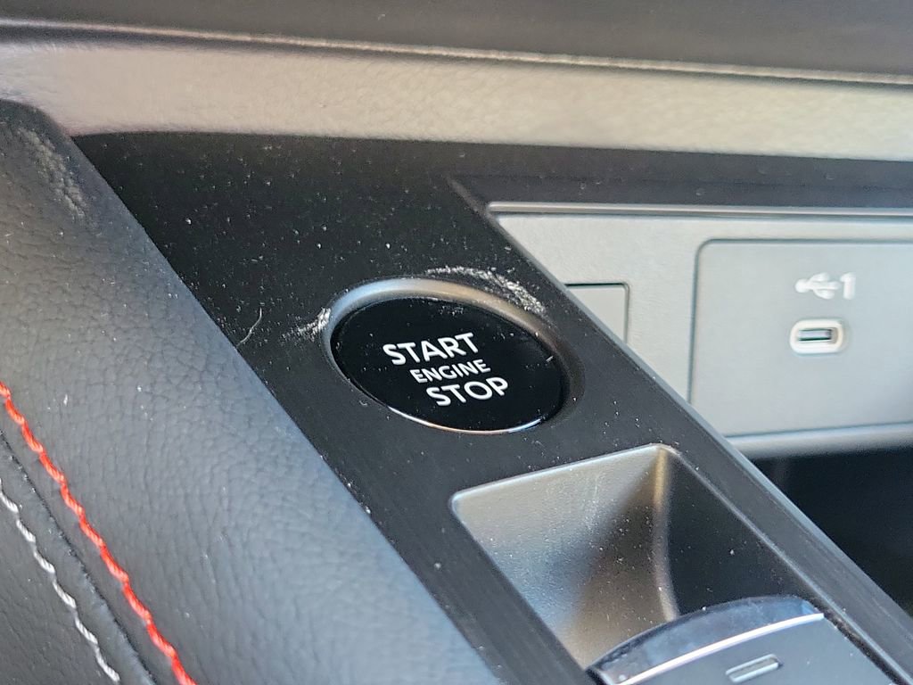 New 2026 Nissan Kicks SR image 34