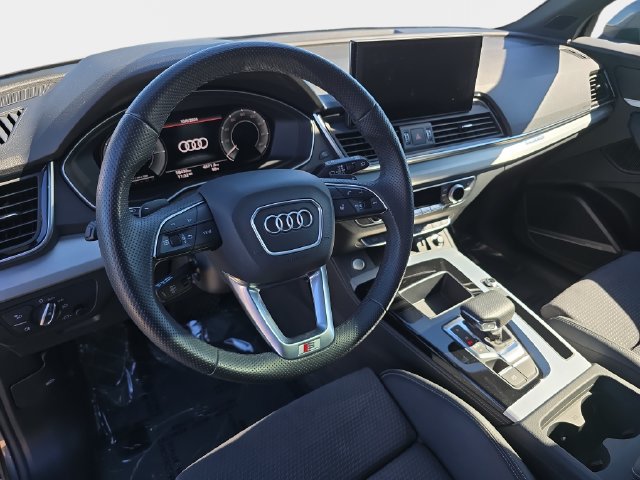 Used 2024 Audi Q5 e Premium Plus AWD/4WD image 19