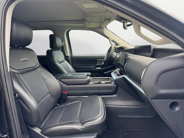 Used 2025 Ford Expedition Platinum AWD/4WD image 15