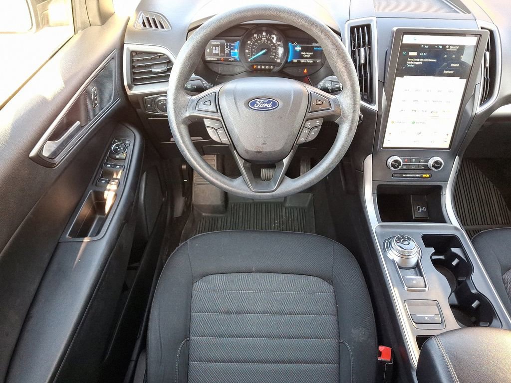 Used 2022 Ford Edge SE w/ Black Appearance Package image 12