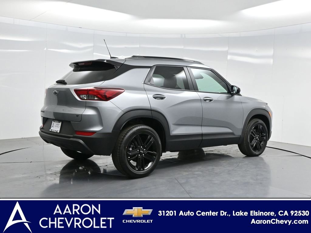 New 2026 Chevrolet TrailBlazer LT w/ Midnight Edition FWD image 40