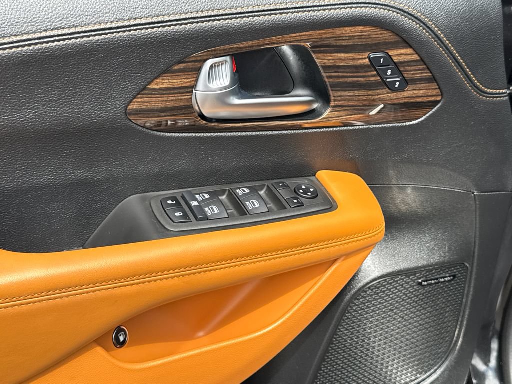 Used 2022 Chrysler Pacifica Pinnacle FWD image 29