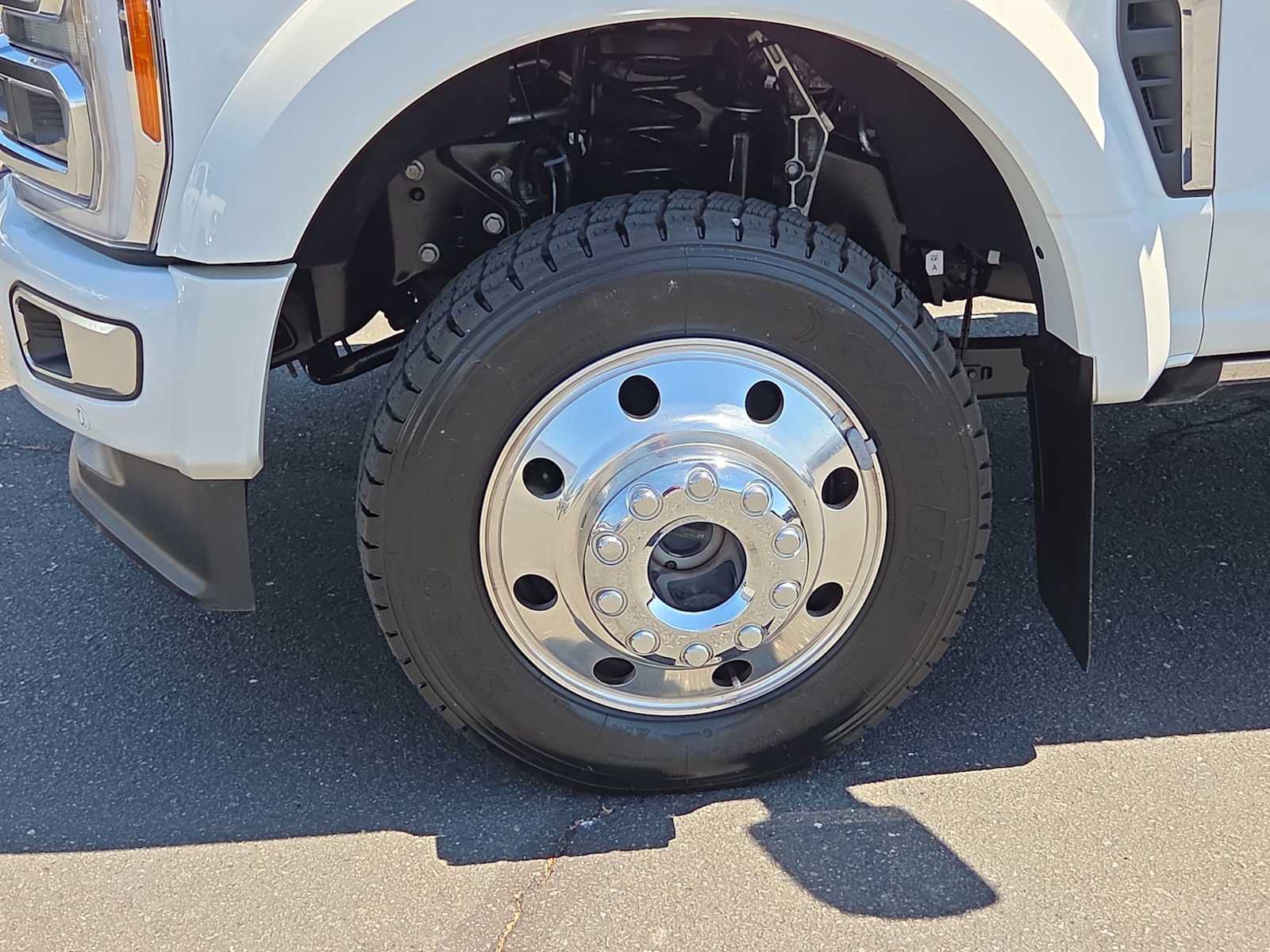 Used 2023 Ford F450 Limited w/ FX4 Off-Road Package AWD/4WD image 16