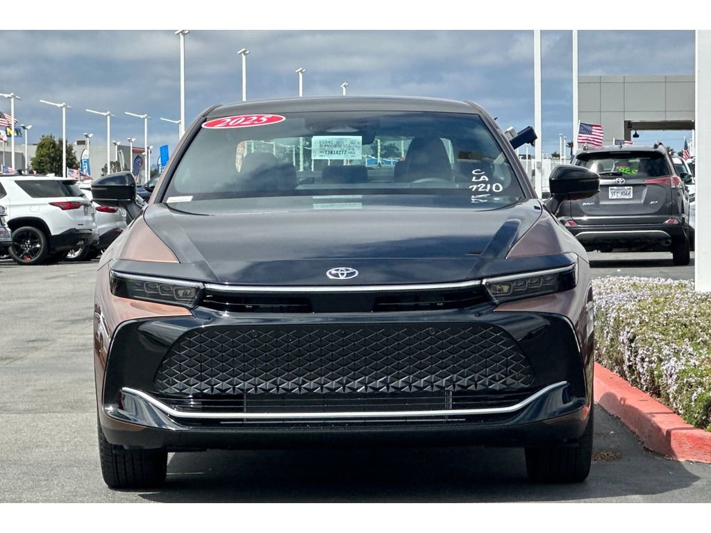 New 2026 Toyota Crown Platinum image 9