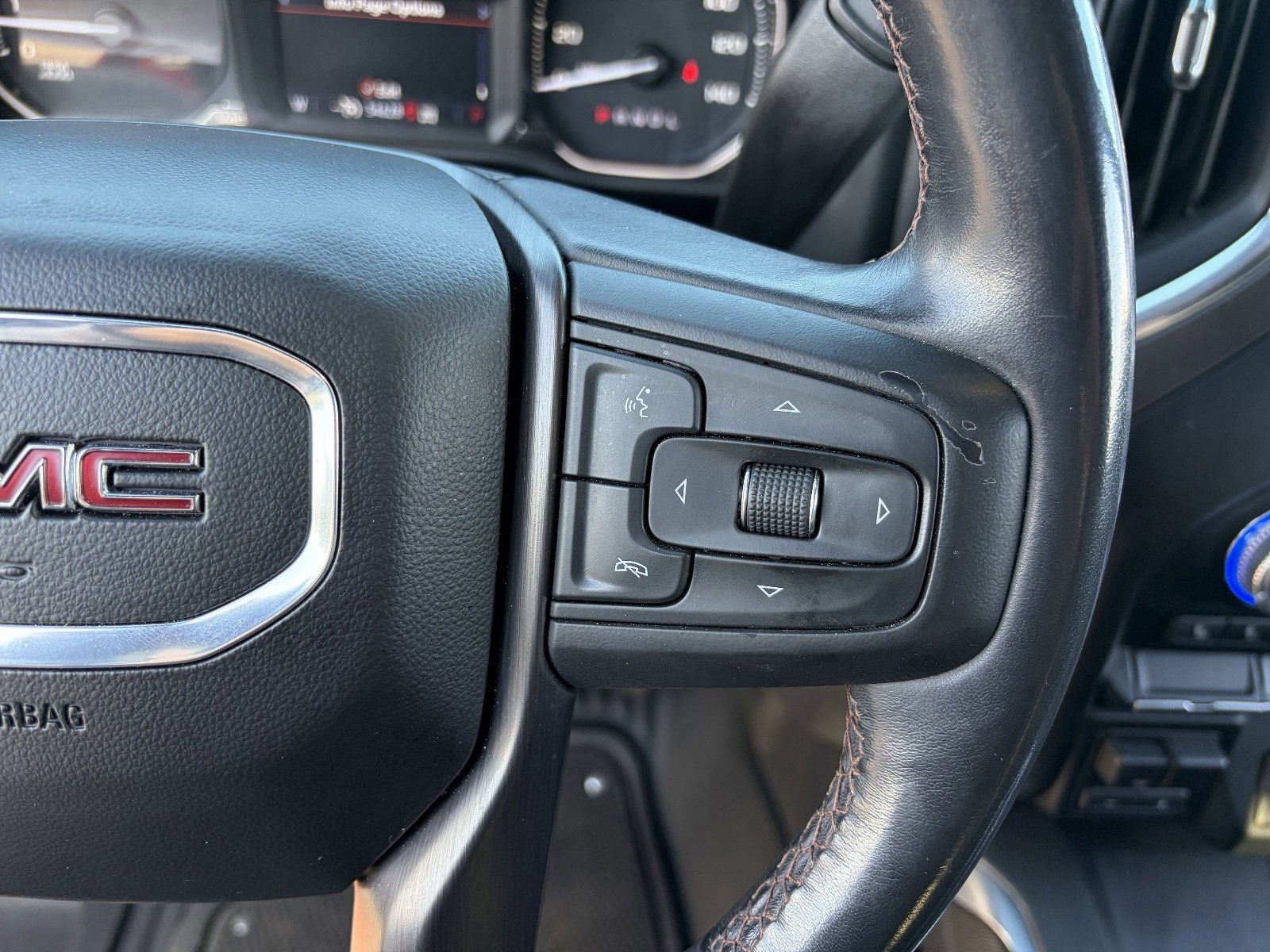 Certified 2022 GMC Sierra 1500 AT4 w/ AT4 Preferred Package AWD/4WD image 26